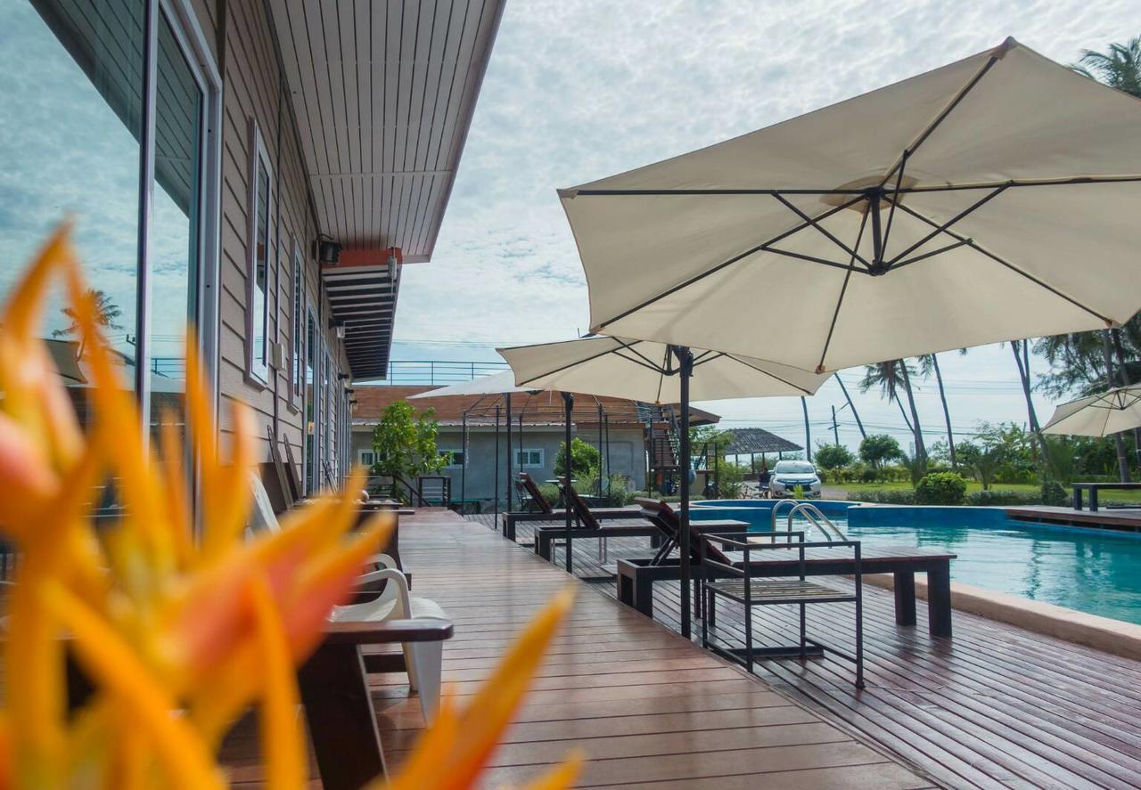 The Ford Sunset Beach Resort Wok Tum Exterior photo